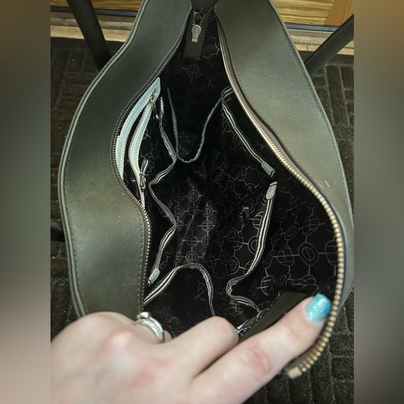 Authentic Henri Bendel West 57th baby bag - Picture 8 of 9